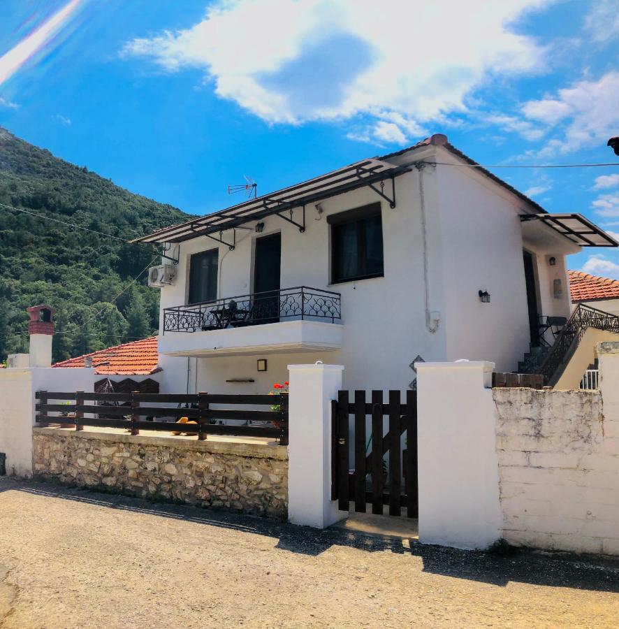 Holiday home Anastasia's House Kallirakhi